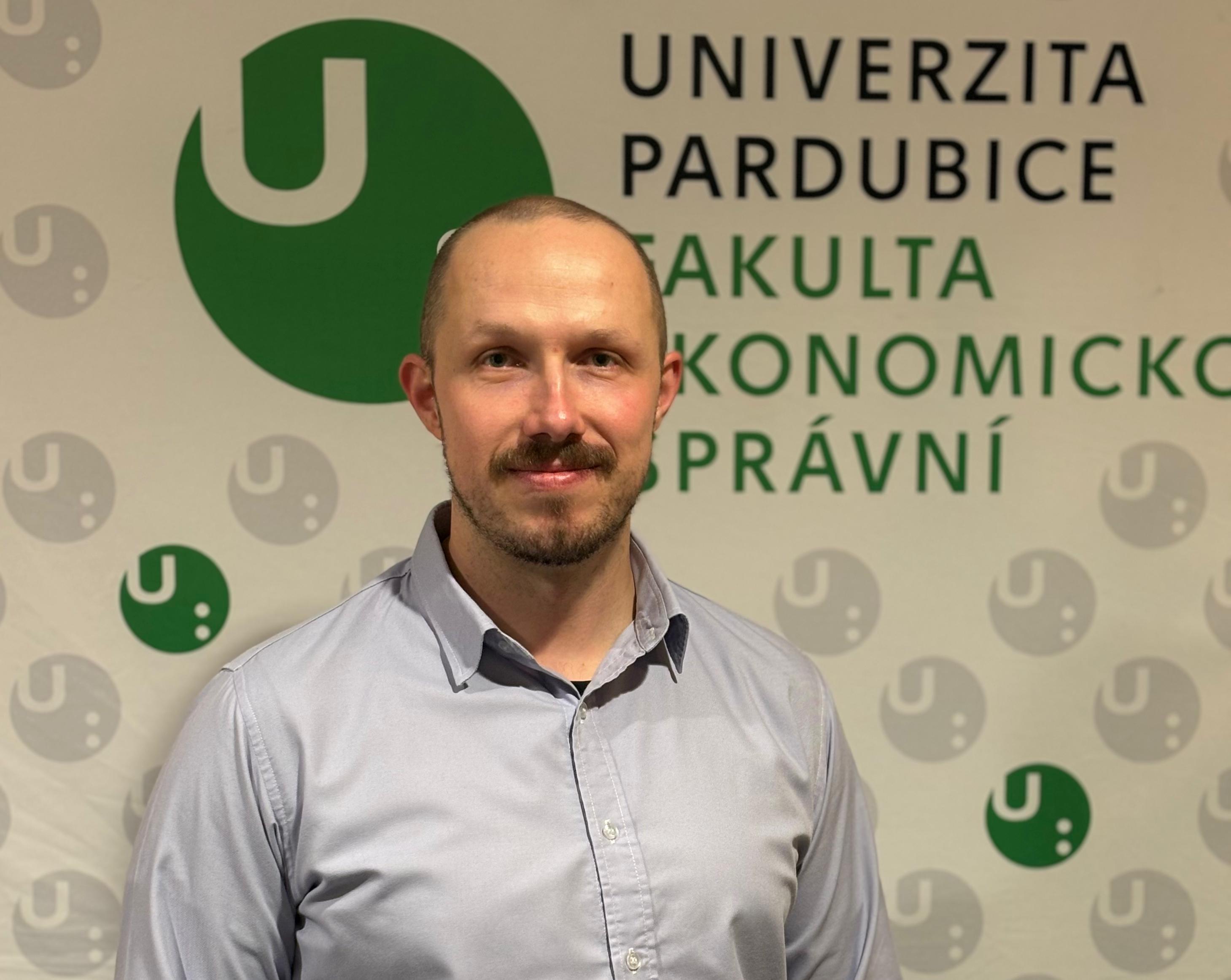 Assoc. Prof. Viktor Prokop, Ph.D.